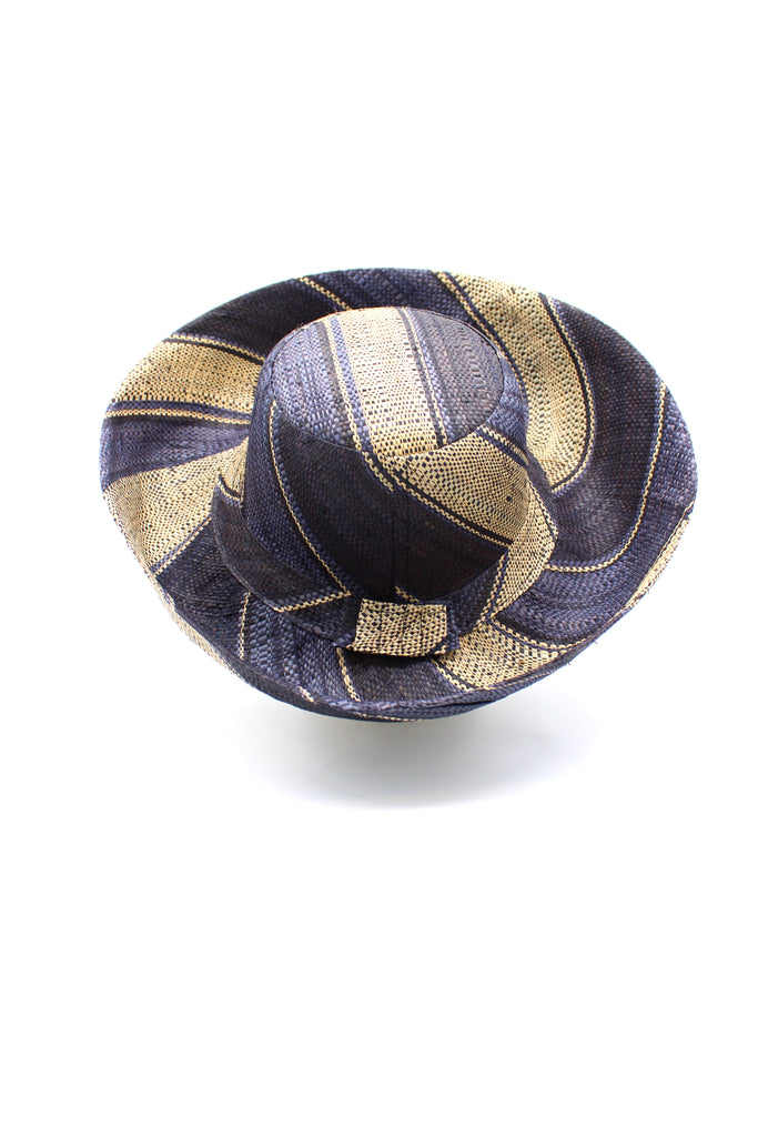 5" & 7" Wide Brim Black Swirl Multicolor Stripe Pattern Packable Straw Sun Hat handmade loomed raffia in multi width bands of black, grey, and natural straw color create a striped swirl pattern - Shebobo