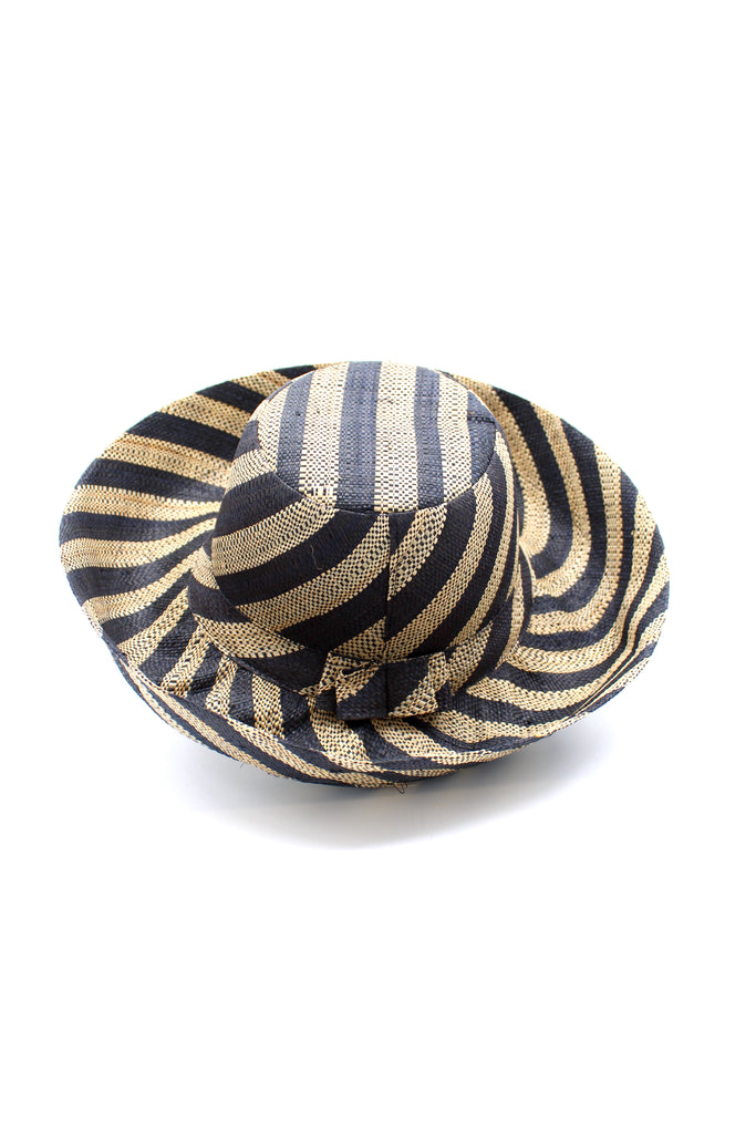 5" & 7" Wide Brim Black and Natural Stripe Multicolor Stripe Pattern Packable Straw Sun Hat handmade loomed raffia in bands of black and natural straw color create a striped swirl pattern - Shebobo