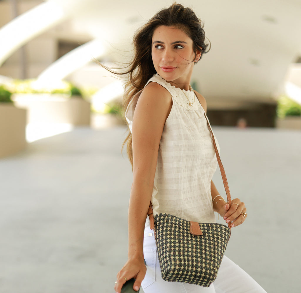 Model wearing Dana Check Sisal Crossbody Bag handmade woven sisal fibers in a cross/check pattern two tone grey and natural with adjustable leather shoulder strap purse - Shebobo