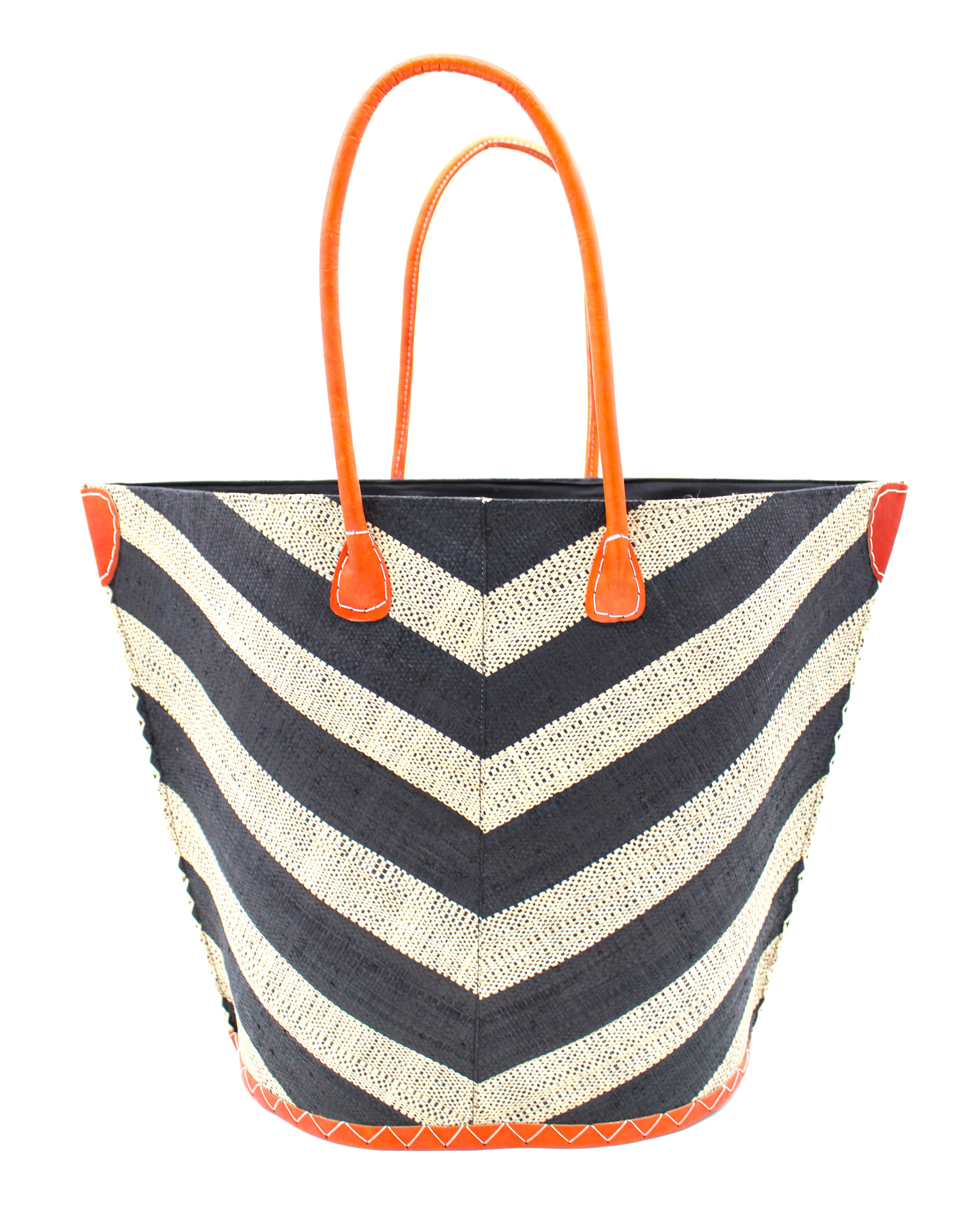 Santa Cruz Wide Stripe Chevron Large Straw Tote Bag handmade loomed raffia palm fiber in a two tone diagonal even width bands of color in a wide stripe chevron pattern of black and natural straw color on the front and a matching solid hue on the back with leather accents and handles large shoulder bag - Shebobo